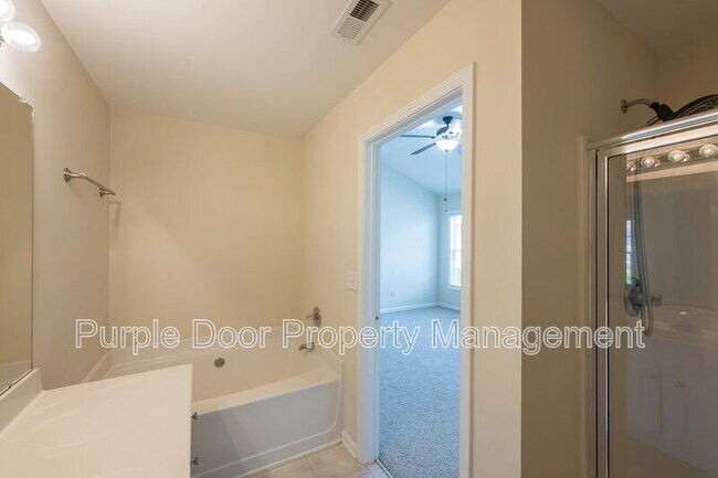 Building Photo - 1820 Willow Branch Ln