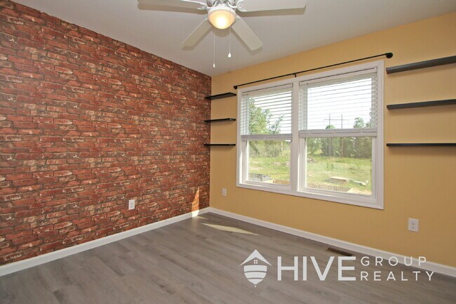Building Photo - Modern Living in a Growing Grottoes Community