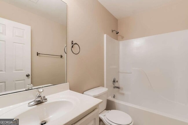 Building Photo - 1817 Waterside Dr