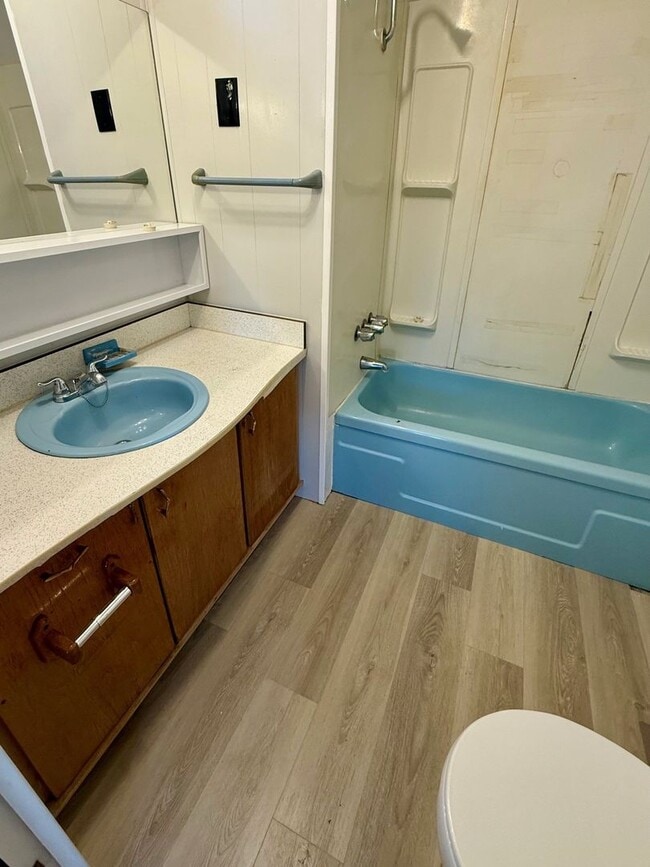 Building Photo - 2 bedroom with New Paint