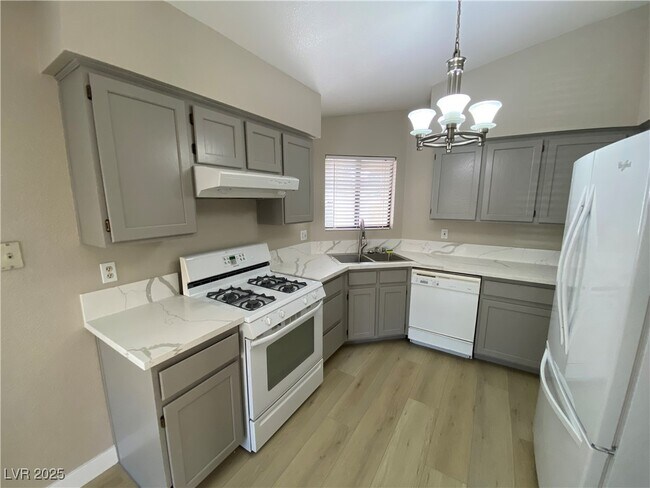 Building Photo - 376 Legacy Dr