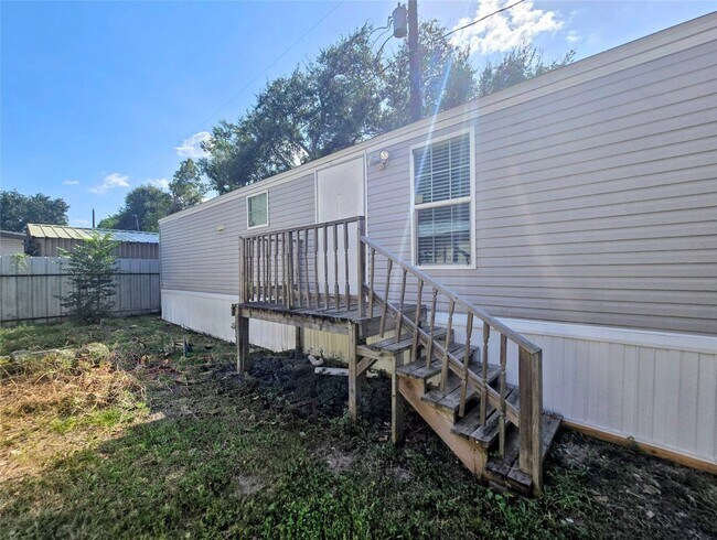 Building Photo - 12207 Lynda Dr