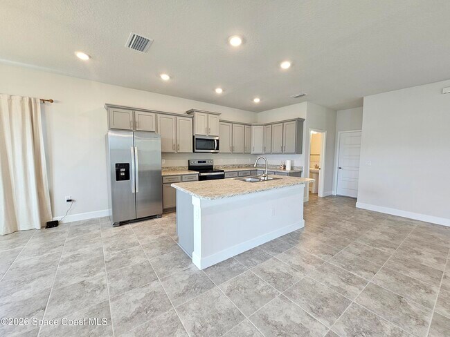Building Photo - 1109 Canfield Cir