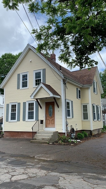Primary Photo - 5 Whalen Ln