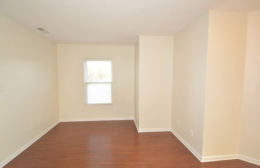 Building Photo - 11940 Jesterwood Dr