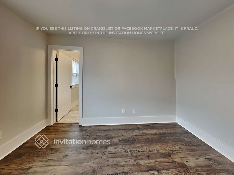 Building Photo - 256 Founders Ln