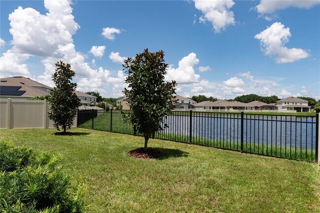 Building Photo - 16619 Mooner Plank Cir