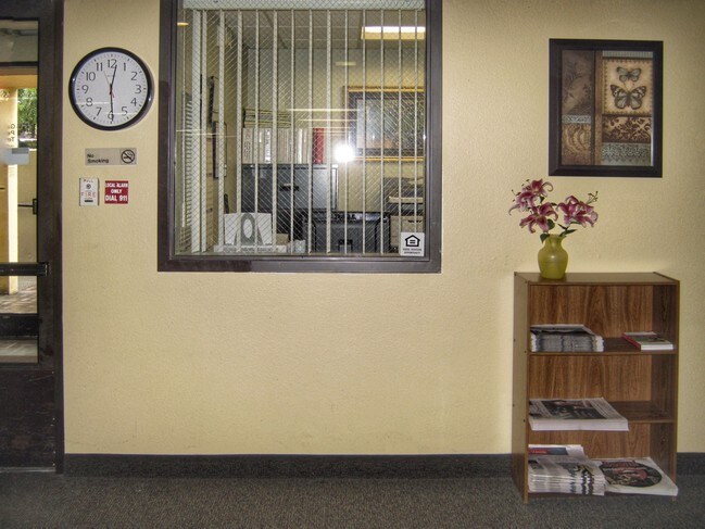 Building Photo - Grace Peck