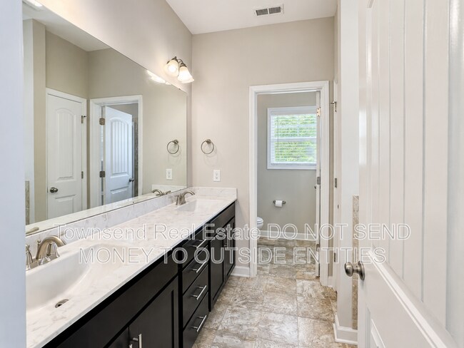 Building Photo - 2513 Owlands Ct