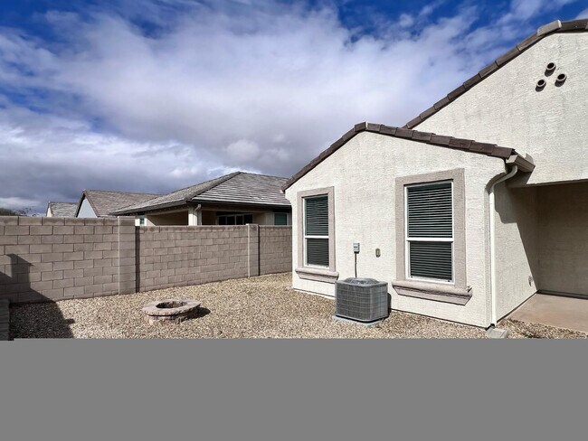 Building Photo - 37805 W San Alvarez Ave