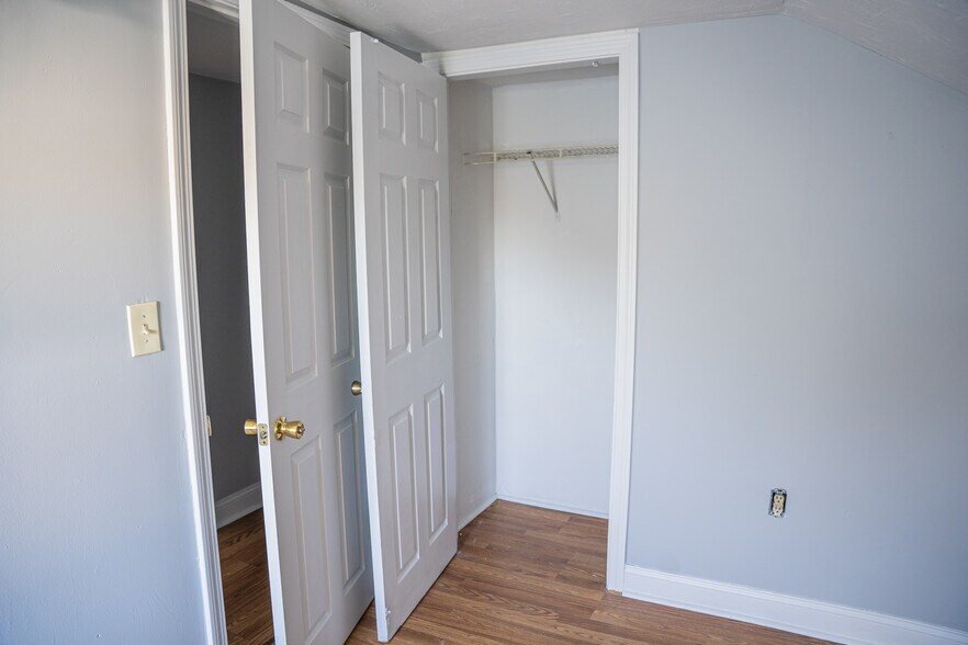 Building Photo - 1 Kendall St