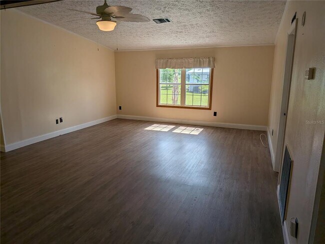Building Photo - 9289 Scepter Ave