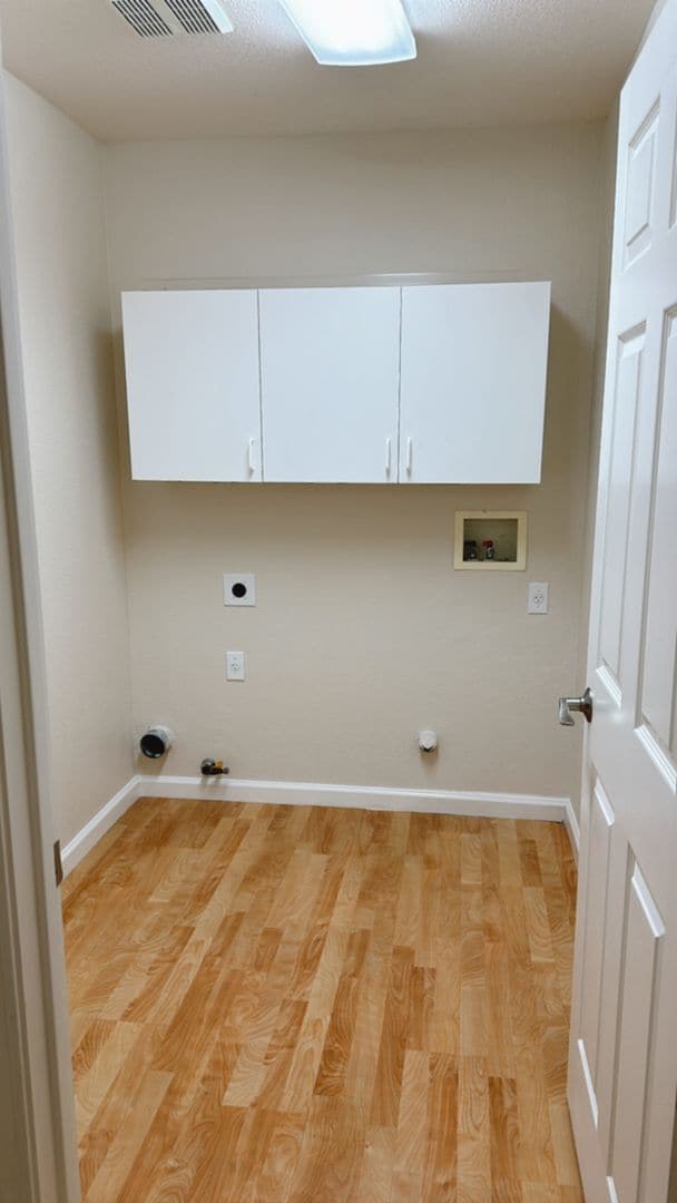 Building Photo - Great home in a court