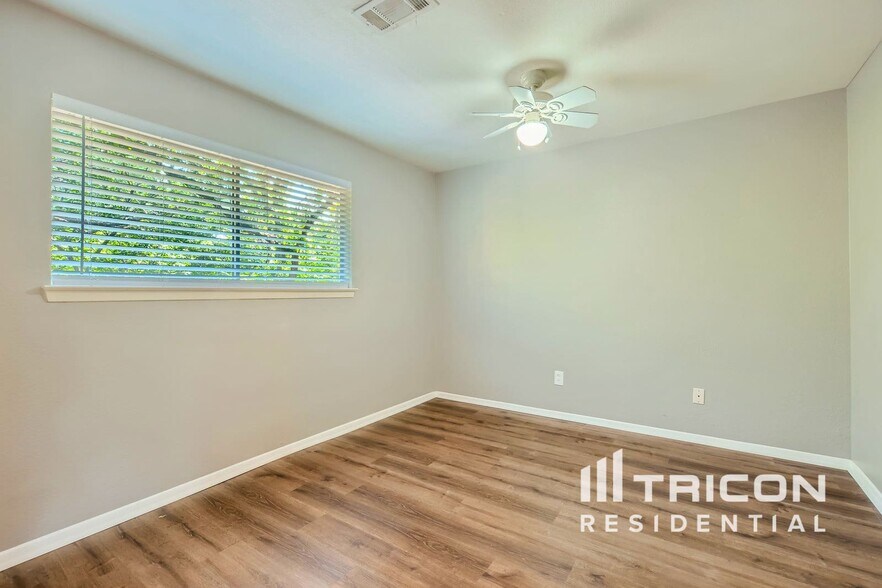 Building Photo - 2606 Olympia Ct