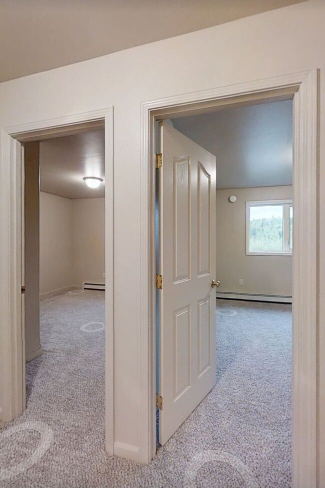 Building Photo - 1447 Joyce Dr