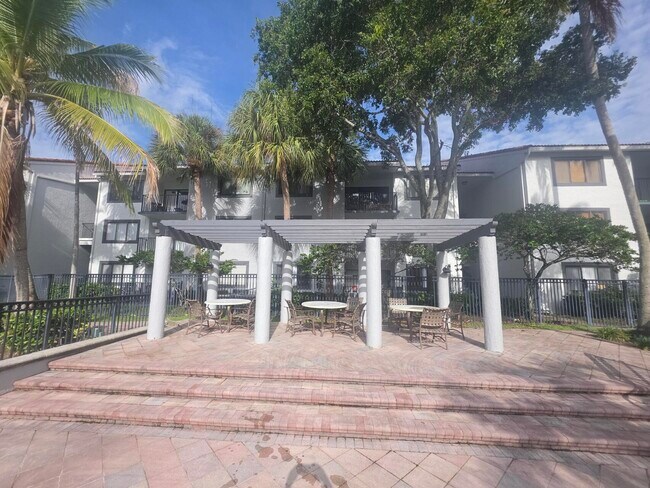Building Photo - 9166 W Atlantic Blvd