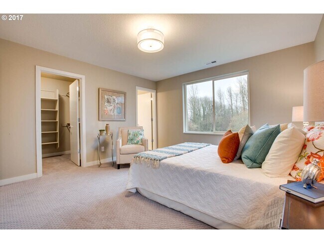 Building Photo - Charming 3BR Home with Fireplace, Bright Open Living Spaces & Loft