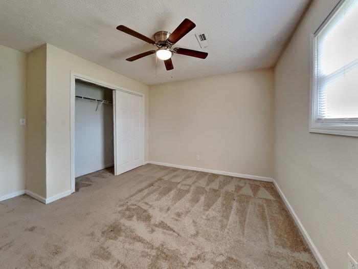 Building Photo - 6110 Epperson Dr