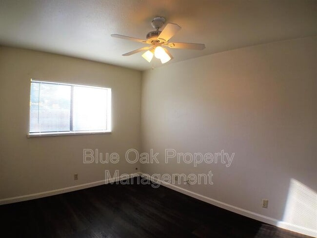Building Photo - 2811 Morseman Ave