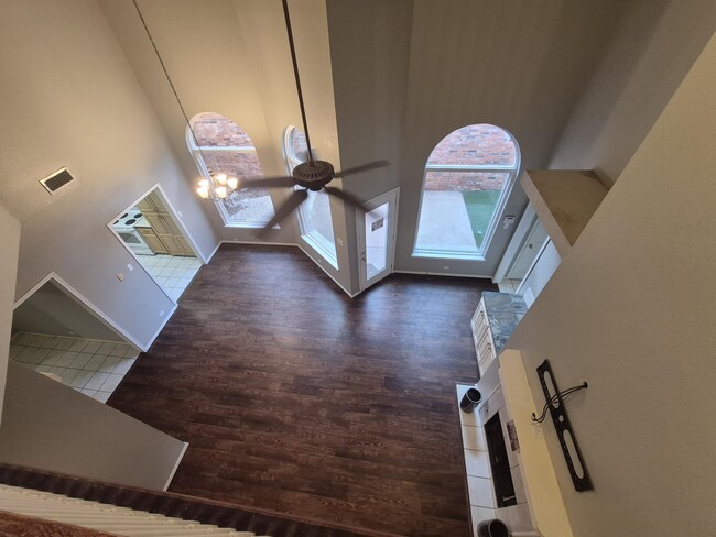 Building Photo - 5117 79th Dr