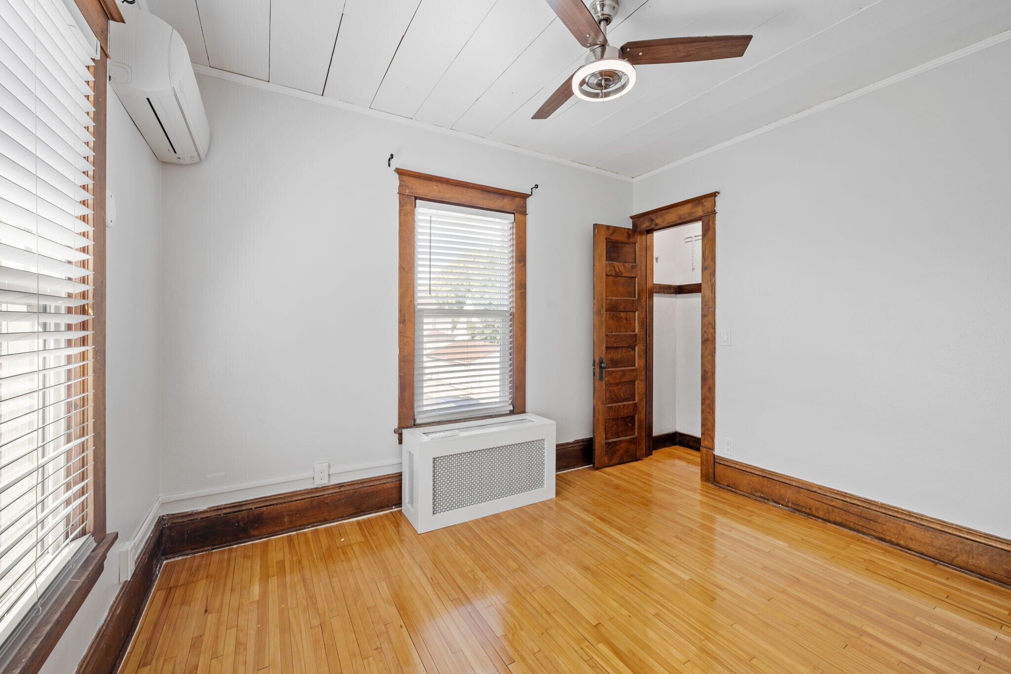 Building Photo - 3336 Lyndale Ave S