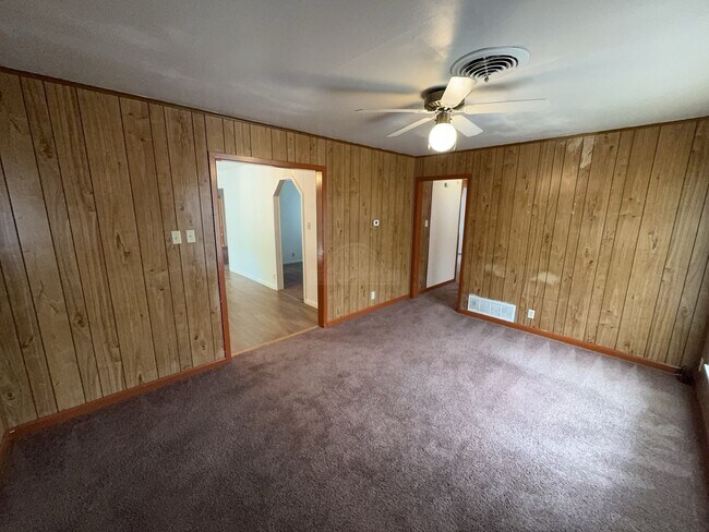 Building Photo - 906 Jefferies Ave, Killeen