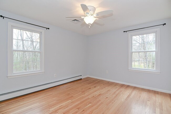 Building Photo - 173 East St