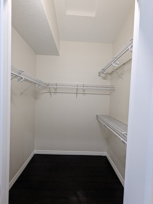 Walk-in Closet - 12664 Cara Cara Loop
