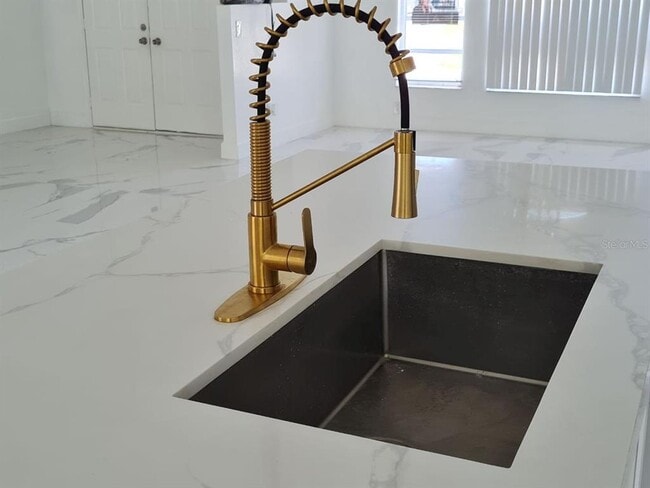 Building Photo - 25892 Aysen Dr