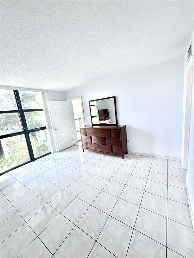 Building Photo - 11780 SW 18th St