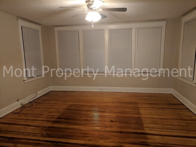 Building Photo - 212 Jackson Ave