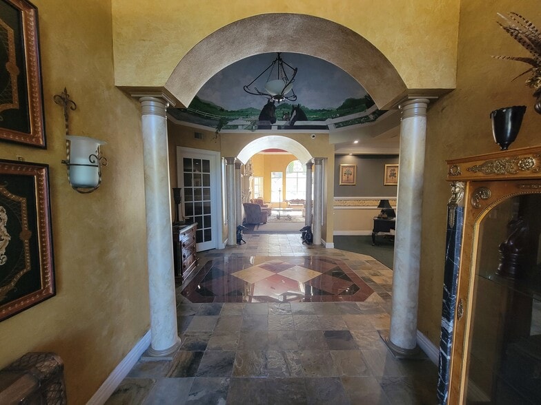 Building Photo - 7800 Point Meadows Dr