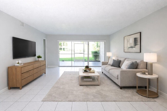 Building Photo - 7355 Woodmont Terrace