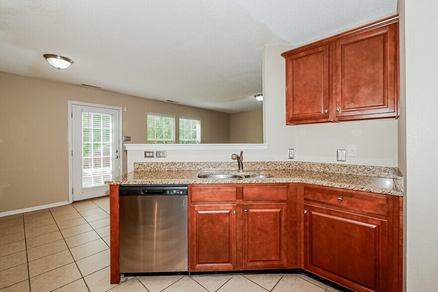 Building Photo - 14349 Black Farm Dr
