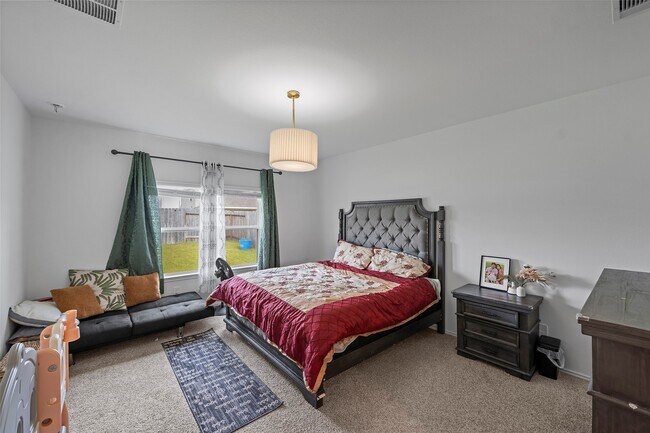 Building Photo - 5223 Mossdale Blf Ln