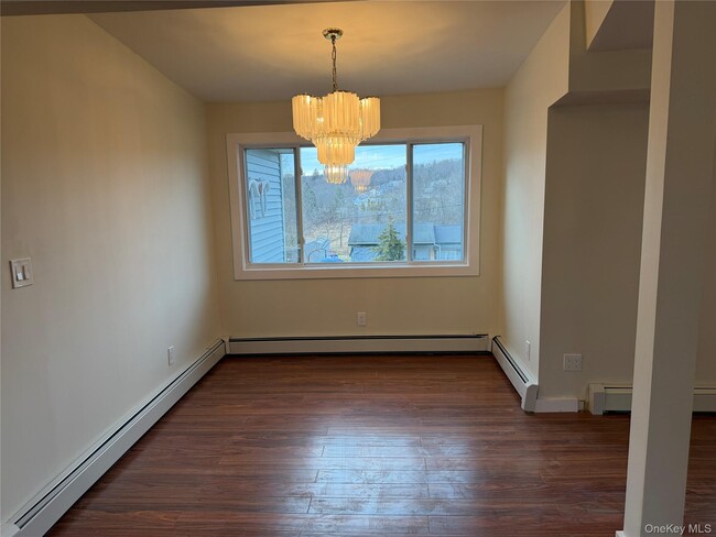 Building Photo - 14 Brookside Rd