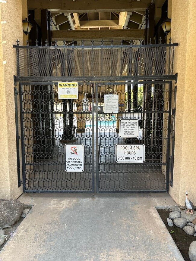 Building Photo - Stunning Condo in Turlock available for im...