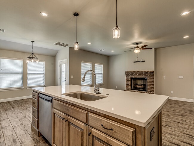 Building Photo - 4505 Black Mesa Ln