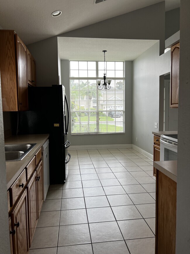 Building Photo - 3235 Falcon Point Dr