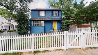 Building Photo - 4815 Yuma St NW