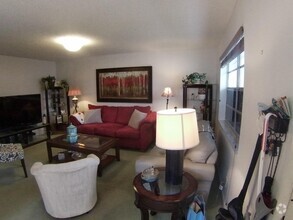 Building Photo - 571 Capri L