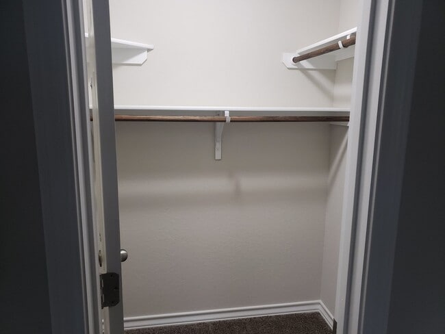 Building Photo - Townhome for rent