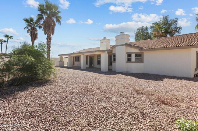 Building Photo - 15912 Centipede Dr