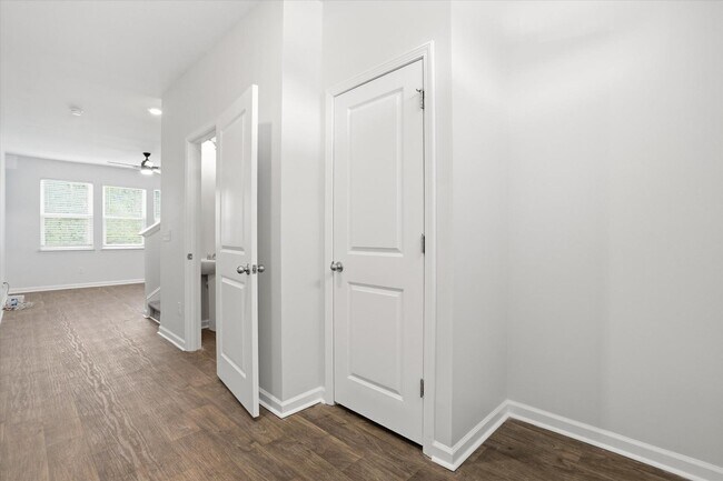 Building Photo - 9773 Roseberry St