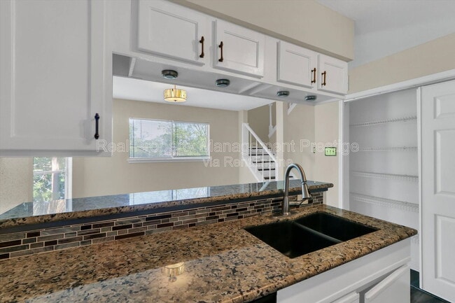 Building Photo - 18617 Egret Bay Blvd