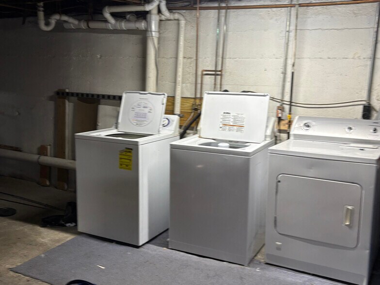 Building Photo - 8 Seagrave Rd