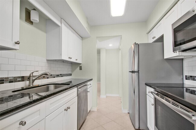 Building Photo - 3220 69th St