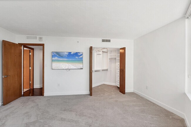 Building Photo - 888 Blvd of the Arts