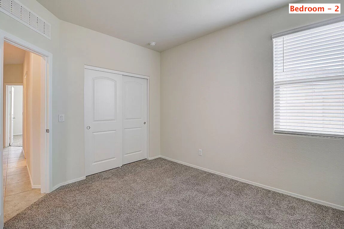 Building Photo - 1122 E Viola Ct