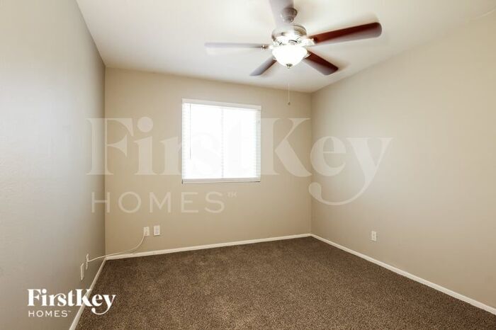 Building Photo - 4423 E Pinto Ct